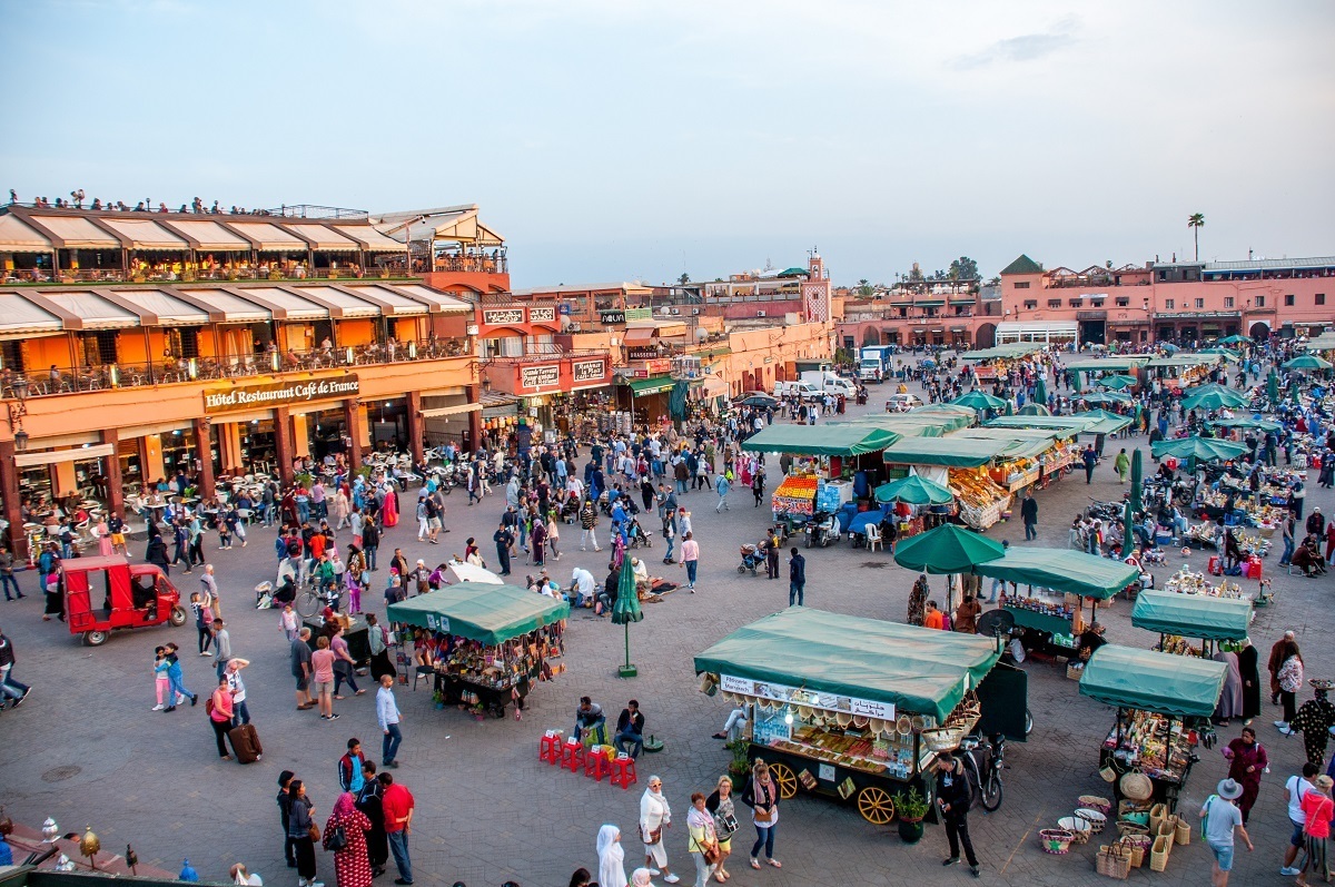 Vendors in Jemaa el Fnaa square in Marrakech at sunset